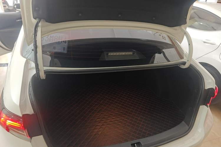 Used Toyota Corolla 2021 1.2T S-CVT Luxury Edition Trunk
