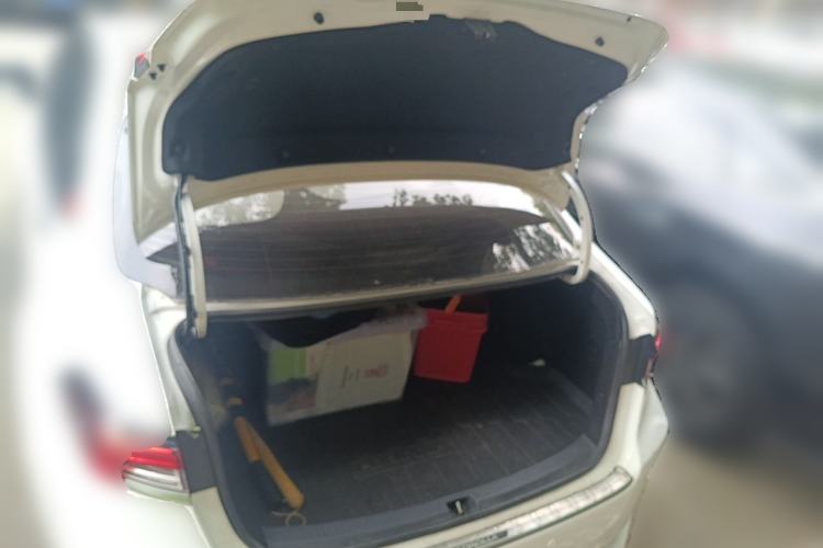 Used Toyota Corolla 2021 Dual-Motor 1.8L E-CVT Elite Edition Trunk