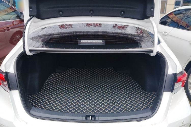 Used Toyota Corolla 2021 1.2T S-CVT Luxury Edition Trunk