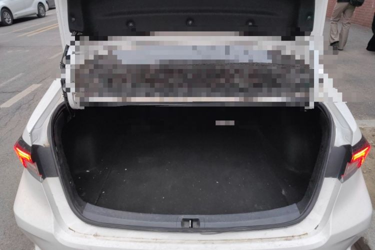 Used Toyota Corolla 2021 Dual-Motor 1.8L E-CVT Elite Edition Trunk