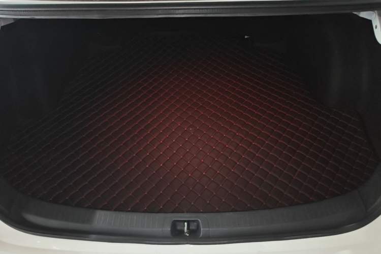 Used Toyota Corolla 2021 Dual-Motor 1.8L E-CVT Elite Edition Trunk