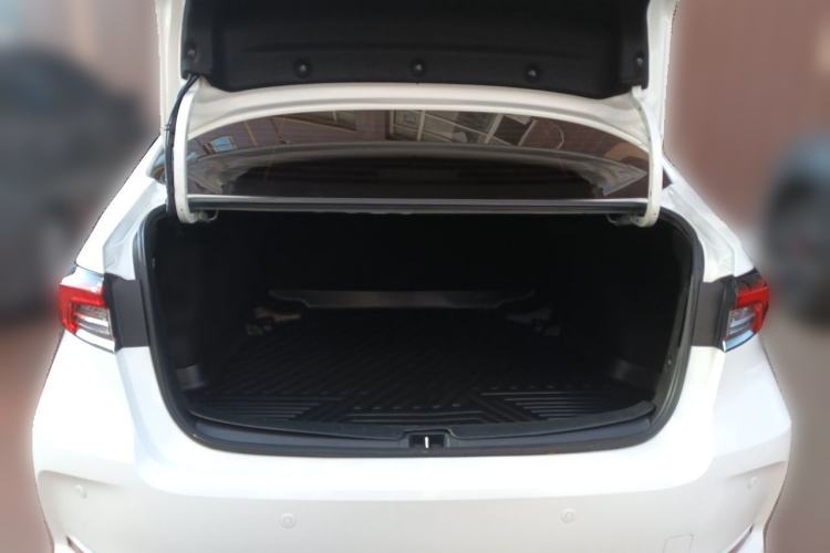 Used Toyota Corolla 2021 Dual-Motor 1.8L E-CVT Elite Edition Trunk