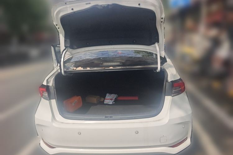 Used Toyota Corolla 2021 Dual-Motor 1.8L E-CVT Elite Edition Trunk