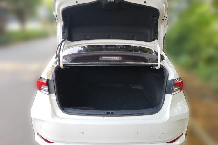 Used Toyota Corolla 2021 Dual-Motor 1.8L E-CVT Elite Edition Trunk