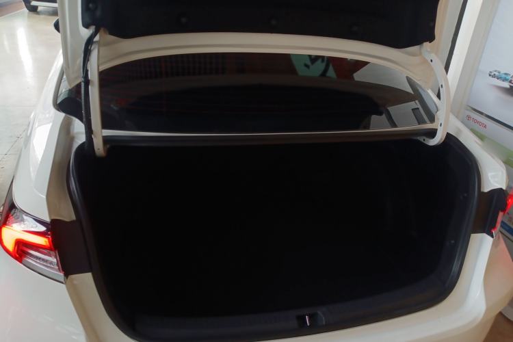 Used Toyota Corolla 2021 Dual-Motor 1.8L E-CVT Elite Edition Trunk