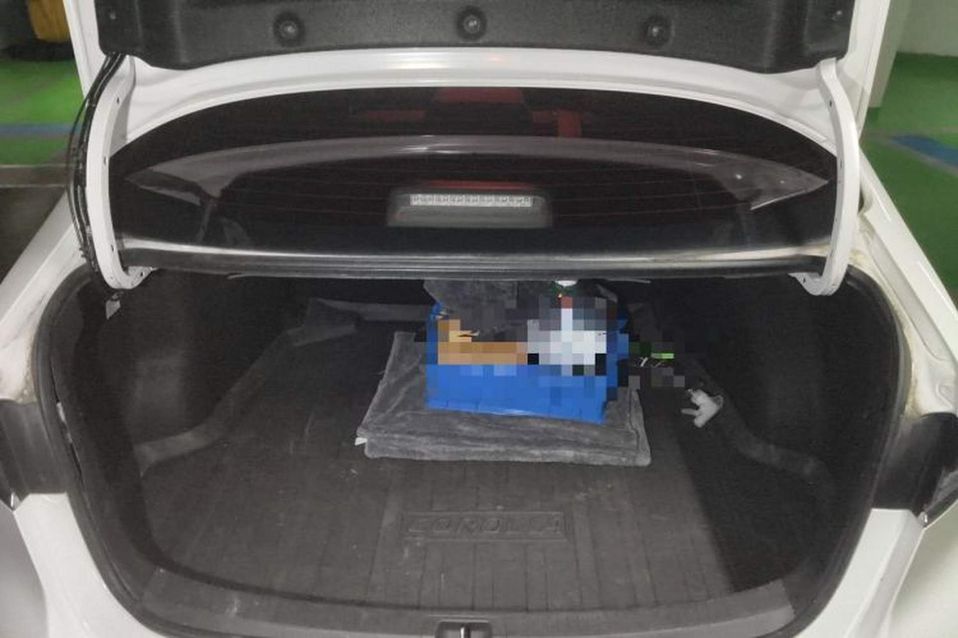 Used Toyota Corolla 2021 Dual-Motor 1.8L E-CVT Elite Edition Trunk