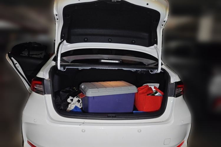 Used Toyota Corolla 2021 Dual-Motor 1.8L E-CVT Elite Edition Trunk