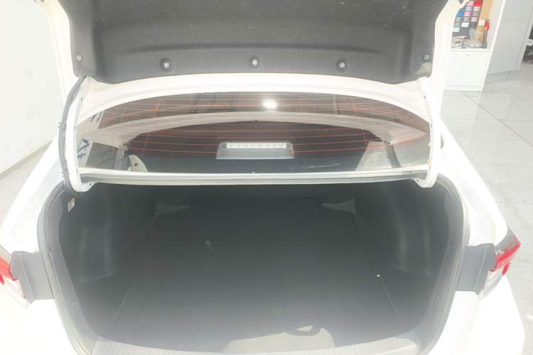 Used Toyota Corolla 2021 Dual-Motor 1.8L E-CVT Elite Edition Trunk
