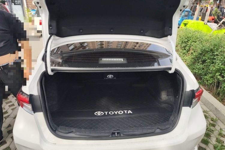 Used Toyota Corolla 2021 Dual-Motor 1.8L E-CVT Elite Edition Trunk