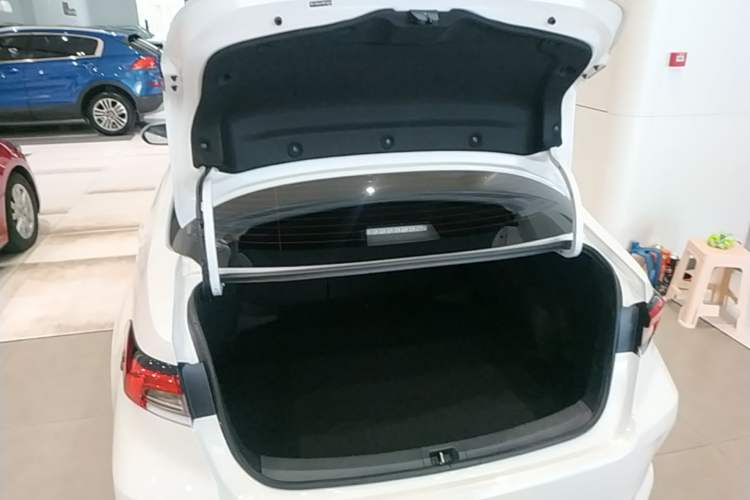 Used Toyota Corolla 2021 1.2T S-CVT Luxury Edition Trunk