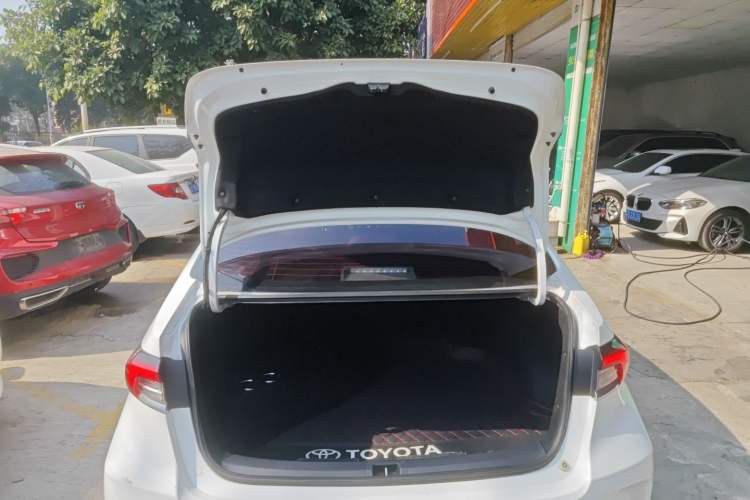Used Toyota Corolla 2021 Dual-Motor 1.8L E-CVT Elite Edition Trunk