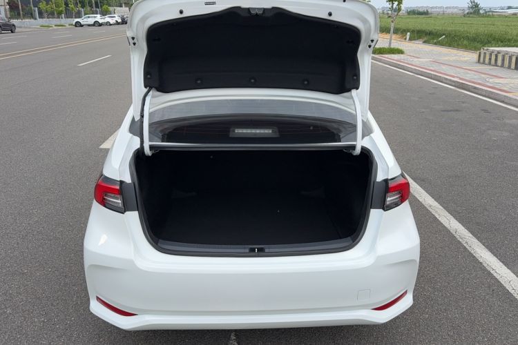 Used Toyota Corolla 2021 Dual-Motor 1.8L E-CVT Elite Edition Trunk