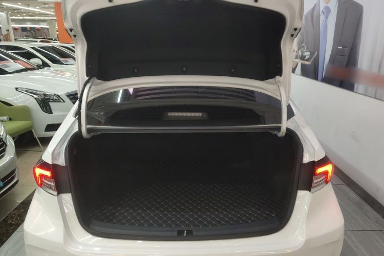 Used Toyota Corolla 2021 Dual-Motor 1.8L E-CVT Elite Edition Trunk
