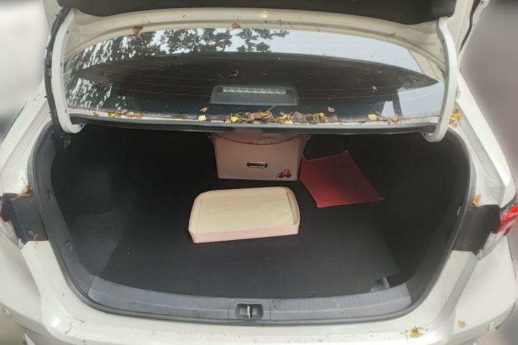 Used Toyota Corolla 2021 Dual-Motor 1.8L E-CVT Elite Edition Trunk