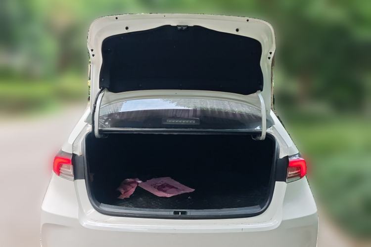 Used Toyota Corolla 2021 Dual-Motor 1.8L E-CVT Elite Edition Trunk