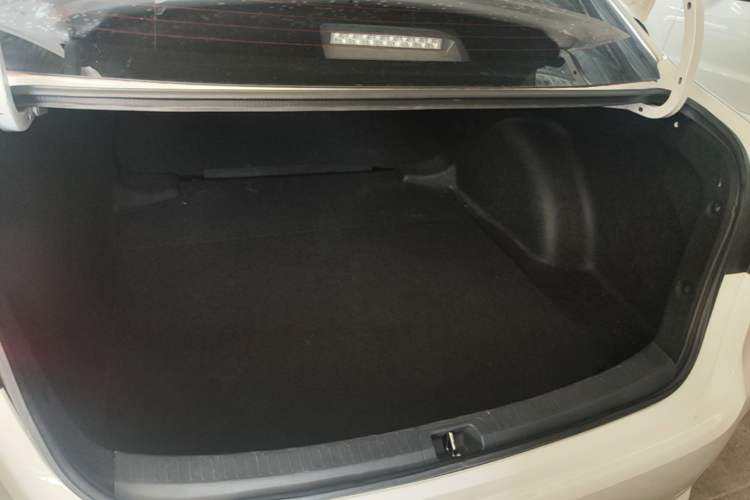 Used Toyota Corolla 2021 Dual-Engine 1.8L E-CVT Pioneer Edition Trunk