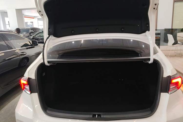 Used Toyota Corolla 2021 Dual-Engine 1.8L E-CVT Pioneer Edition Trunk