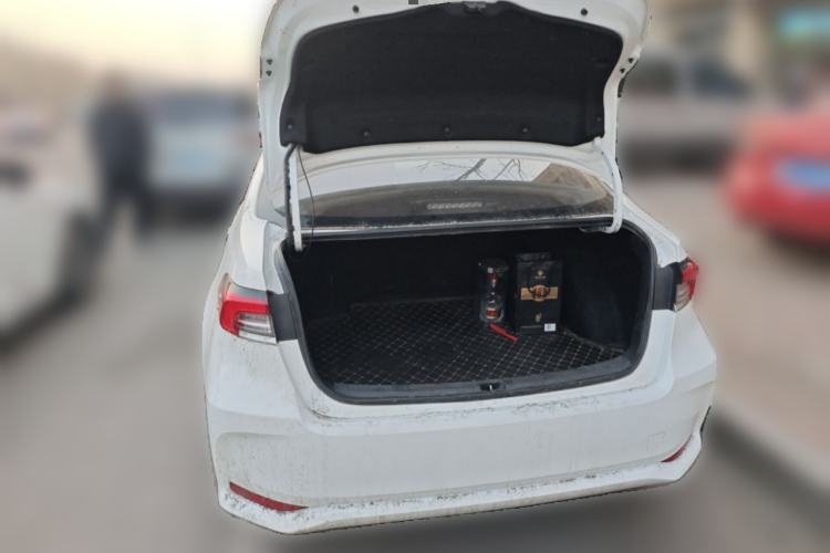 Used Toyota Corolla 2021 Dual-Motor 1.8L E-CVT Elite Edition Trunk