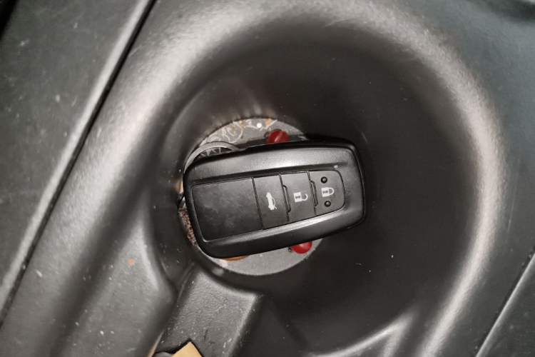 Used Toyota Corolla 2021 Dual-Motor 1.8L E-CVT Elite Edition Vehicle Key