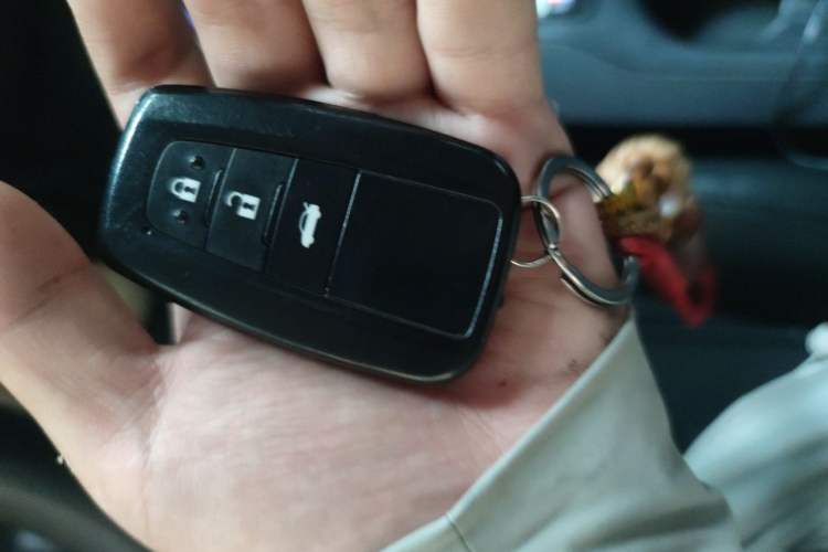Used Toyota Corolla 2021 Dual-Motor 1.8L E-CVT Elite Edition Vehicle Key
