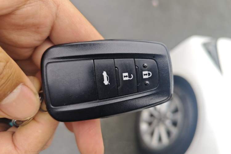 Used Toyota Corolla 2021 Dual-Motor 1.8L E-CVT Elite Edition Vehicle Key