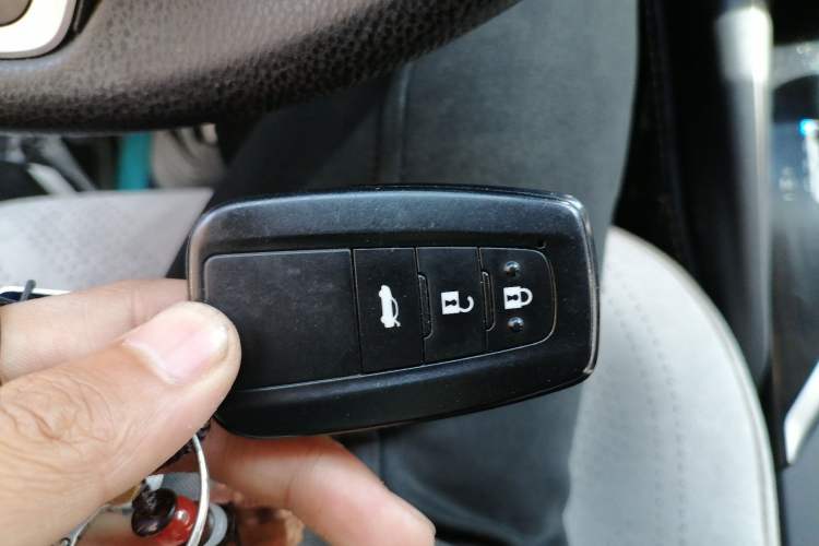Used Toyota Corolla 2021 1.2T S-CVT Luxury Edition Vehicle Key