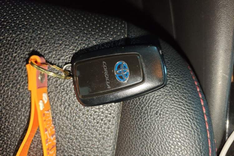 Used Toyota Corolla 2021 Dual-Motor 1.8L E-CVT Elite Edition Vehicle Key
