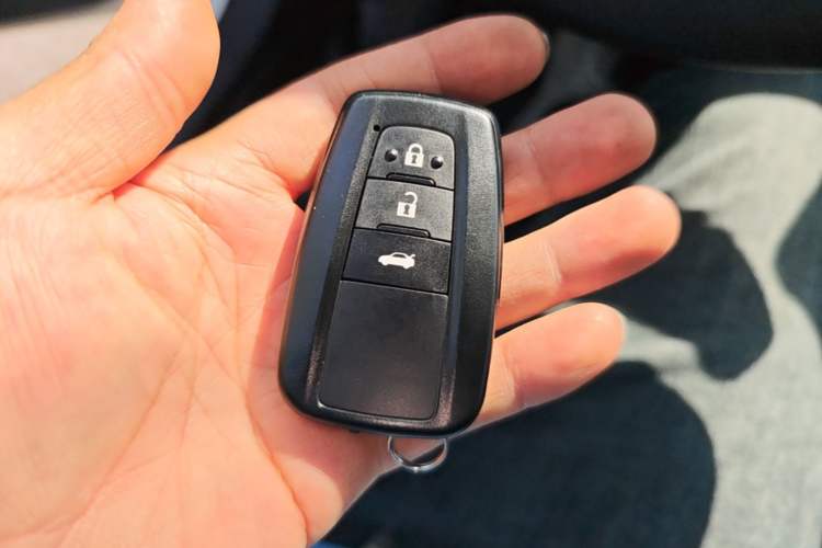 Used Toyota Corolla 2021 TNGA 1.5L CVT Elite Edition Vehicle Key