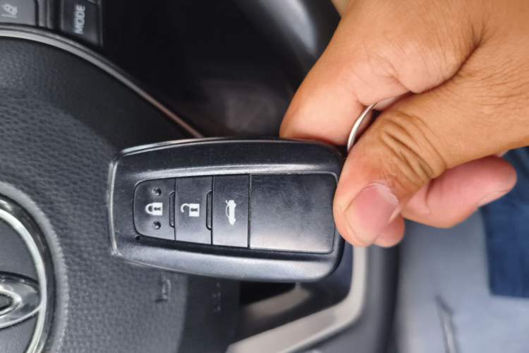 Used Toyota Corolla 2021 Dual-Motor 1.8L E-CVT Elite Edition Vehicle Key