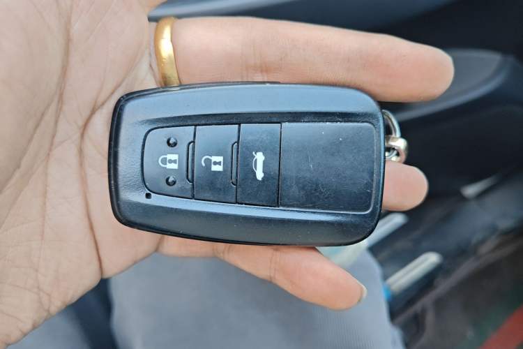 Used Toyota Corolla 2021 TNGA 1.5L CVT Elite Edition Vehicle Key