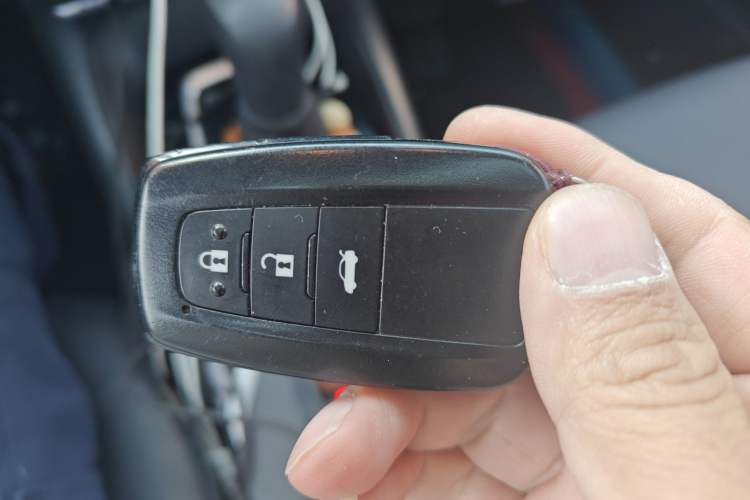 Used Toyota Corolla 2021 Dual-Motor 1.8L E-CVT Elite Edition Vehicle Key