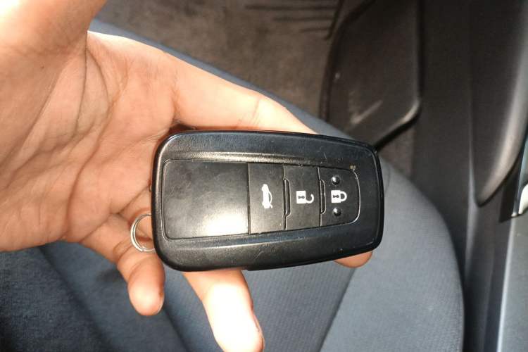 Used Toyota Corolla 2021 Dual-Motor 1.8L E-CVT Elite Edition Vehicle Key