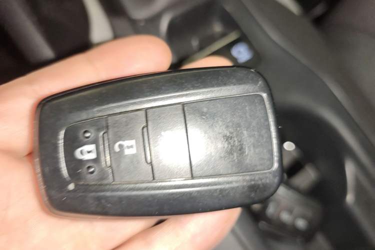 Used Toyota Corolla 2021 Dual-Engine 1.8L E-CVT Pioneer Edition Vehicle Key