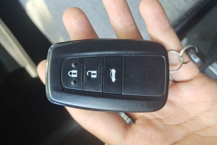Used Toyota Corolla 2021 Dual-Motor 1.8L E-CVT Elite Edition Vehicle Key