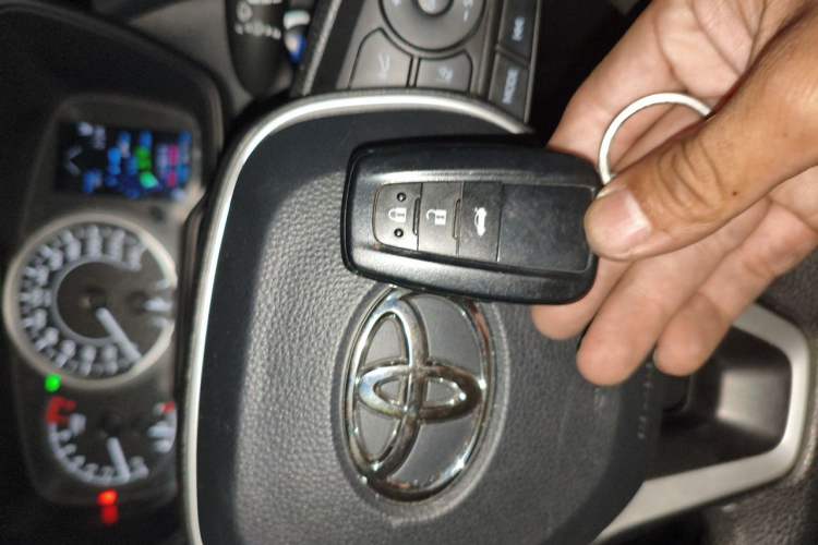 Used Toyota Corolla 2021 TNGA 1.5L CVT Elite Edition Vehicle Key