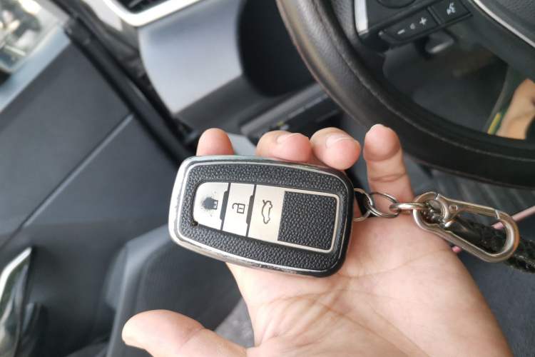 Used Toyota Corolla 2021 Dual-Motor 1.8L E-CVT Elite Edition Vehicle Key