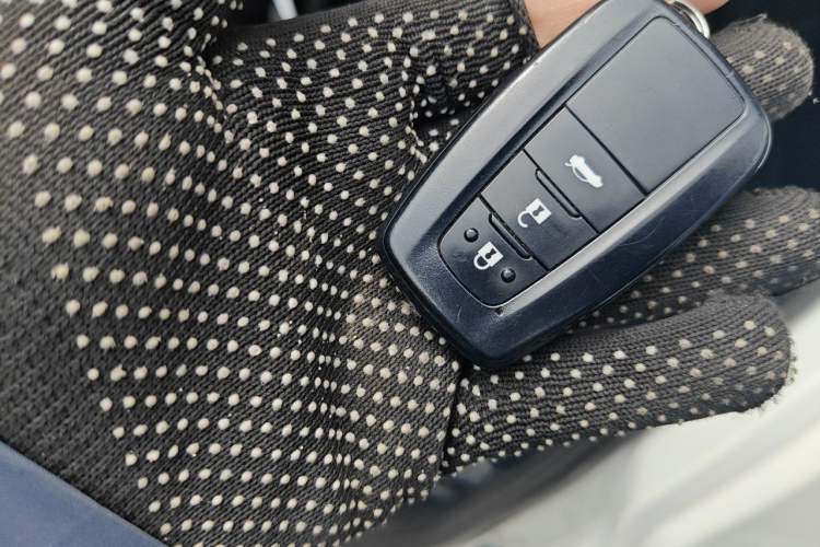 Used Toyota Corolla 2021 Dual-Engine 1.8L E-CVT Pioneer Edition Vehicle Key
