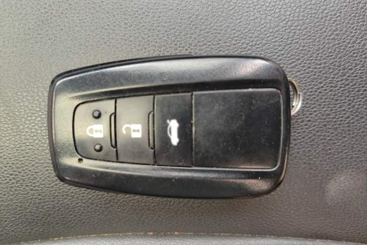 Used Toyota Corolla 2021 Dual-Motor 1.8L E-CVT Elite Edition Vehicle Key