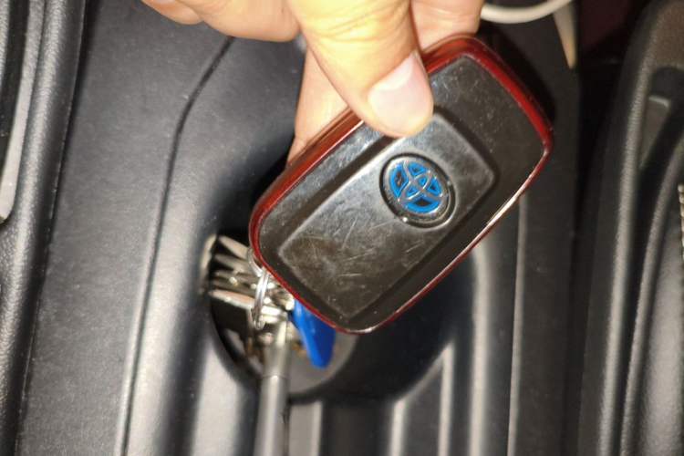 Used Toyota Corolla 2021 Dual-Motor 1.8L E-CVT Elite Edition Vehicle Key
