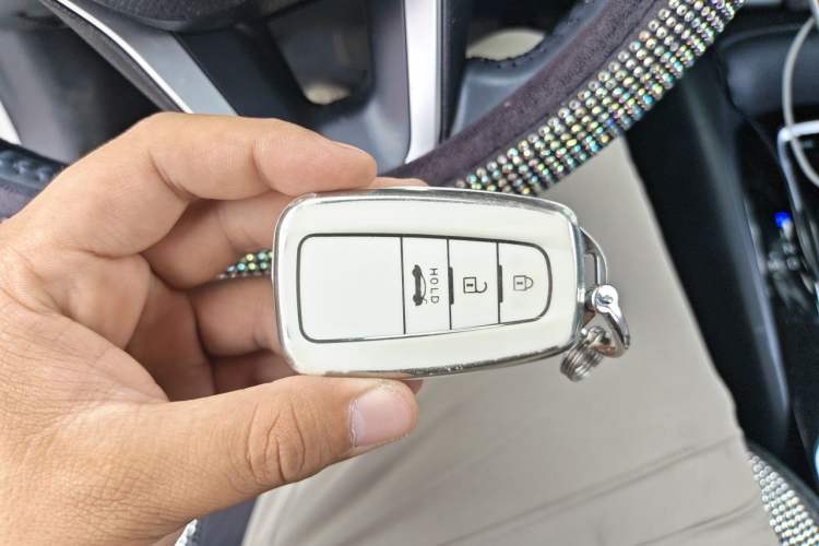 Used Toyota Corolla 2021 1.2T S-CVT Luxury Edition Vehicle Key