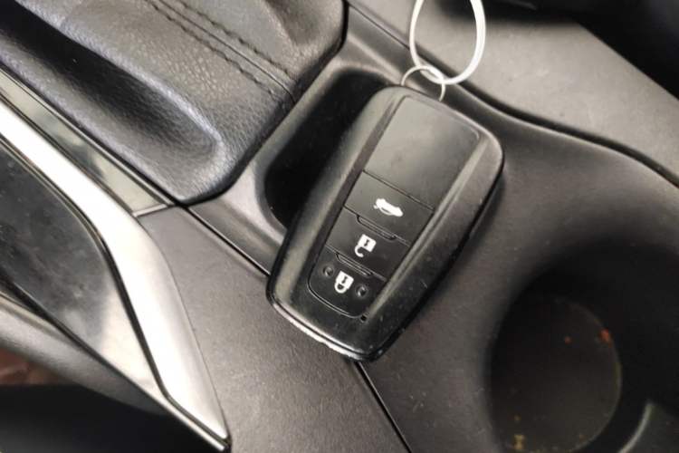 Used Toyota Corolla 2021 1.2T S-CVT Luxury Edition Vehicle Key