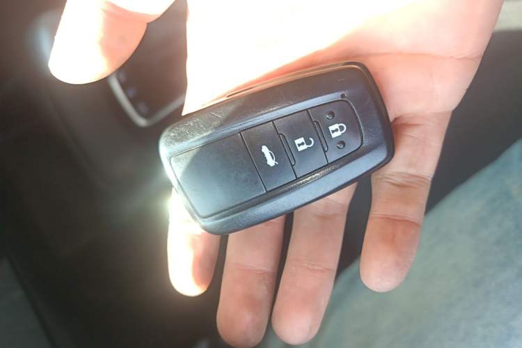 Used Toyota Corolla 2021 Dual-Engine 1.8L E-CVT Pioneer Edition Vehicle Key