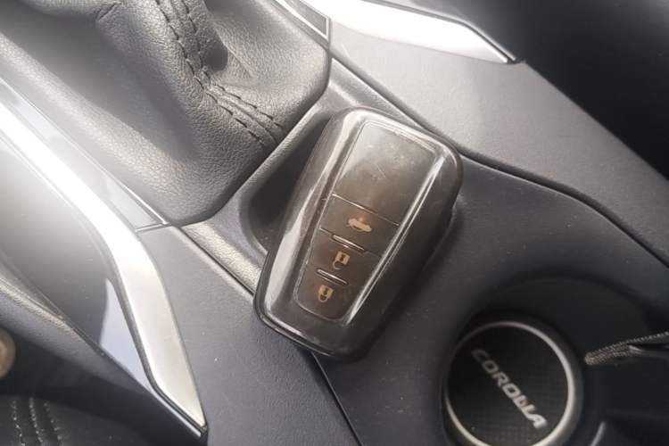 Used Toyota Corolla 2021 Dual-Motor 1.8L E-CVT Elite Edition Vehicle Key