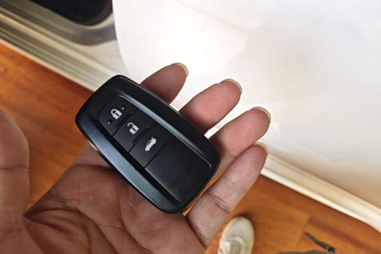 Used Toyota Corolla 2021 1.2T S-CVT Luxury Edition Vehicle Key