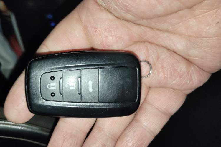 Used Toyota Corolla 2021 1.2T S-CVT Pioneer Edition Vehicle Key