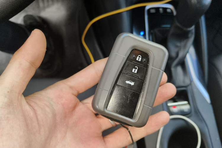 Used Toyota Corolla 2021 Dual-Motor 1.8L E-CVT Elite Edition Vehicle Key