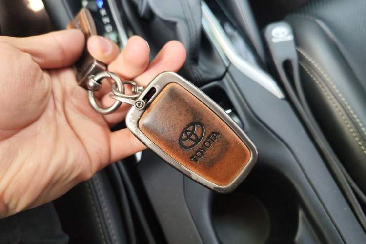 Used Toyota Corolla 2021 Dual-Motor 1.8L E-CVT Elite Edition Vehicle Key