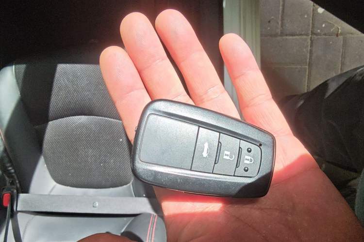 Used Toyota Corolla 2021 Dual-Motor 1.8L E-CVT Elite Edition Vehicle Key