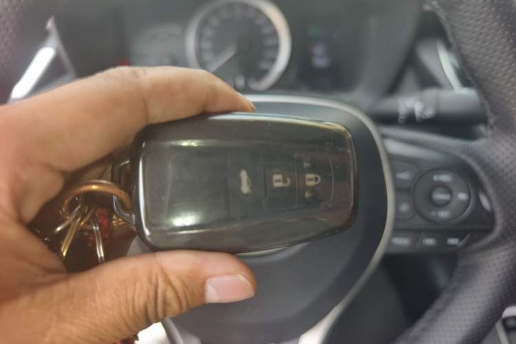 Used Toyota Corolla 2021 Dual-Motor 1.8L E-CVT Elite Edition Vehicle Key