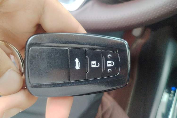 Used Toyota Corolla 2021 Dual-Motor 1.8L E-CVT Elite Edition Vehicle Key